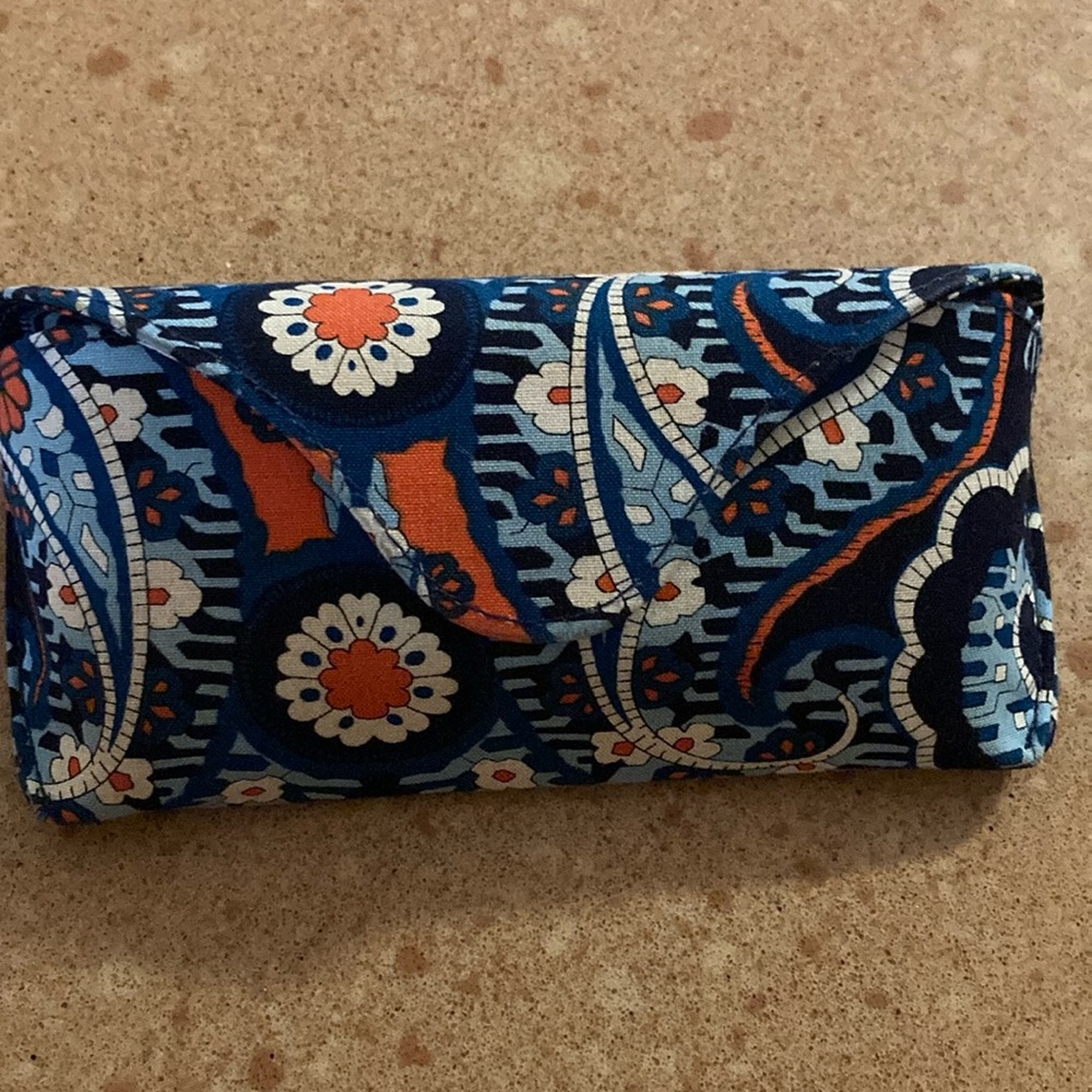 Vera Bradley hard eyeglasses case